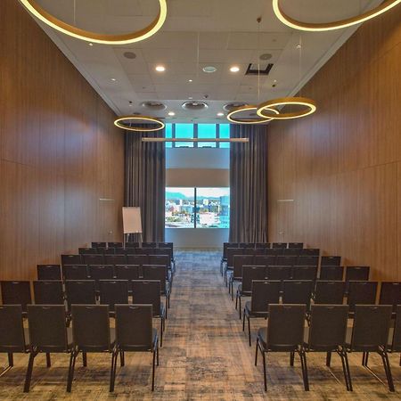Hilton Garden Inn Zagreb - Radnicka Exteriör bild