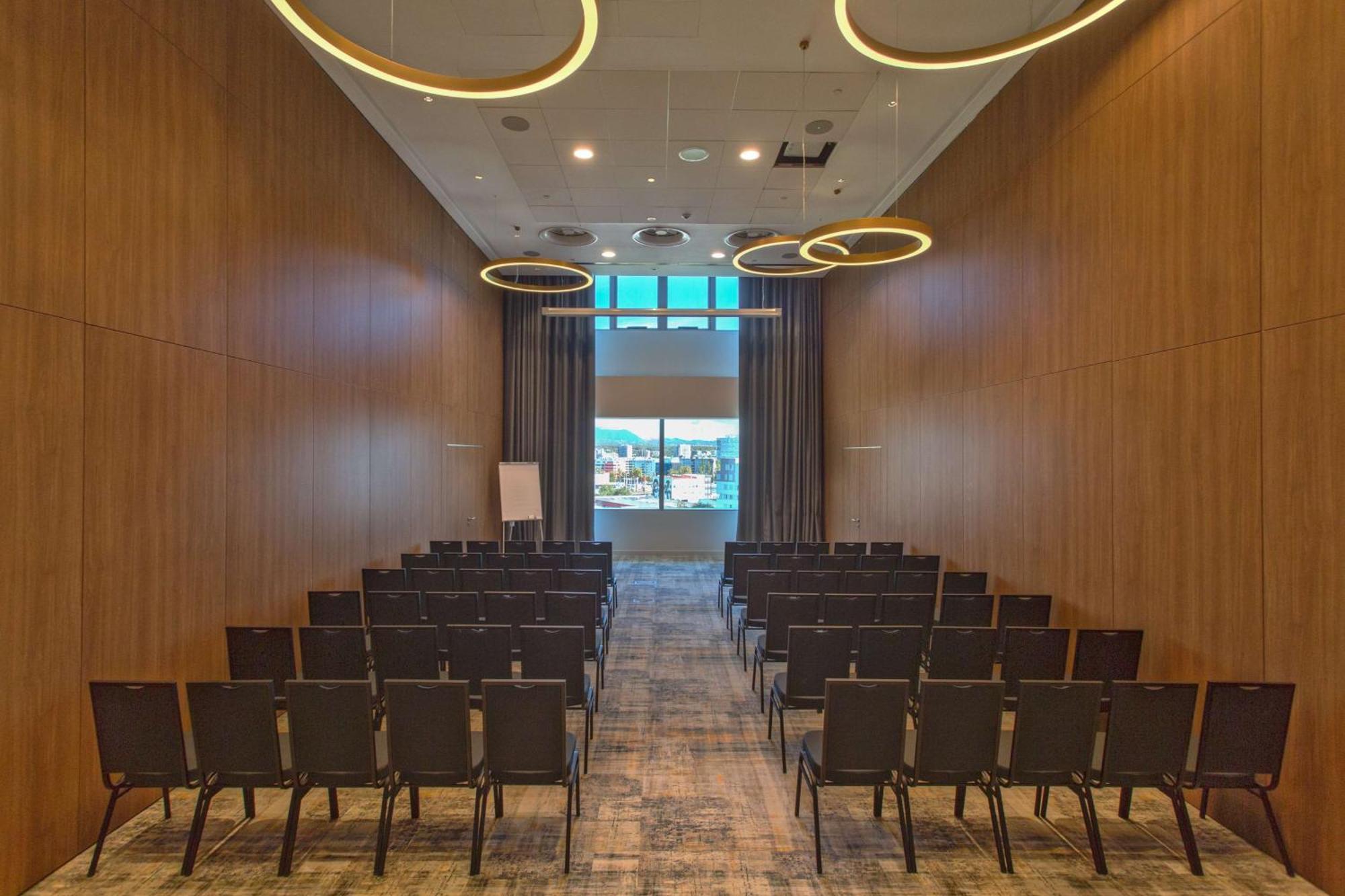 Hilton Garden Inn Zagreb - Radnicka Exteriör bild